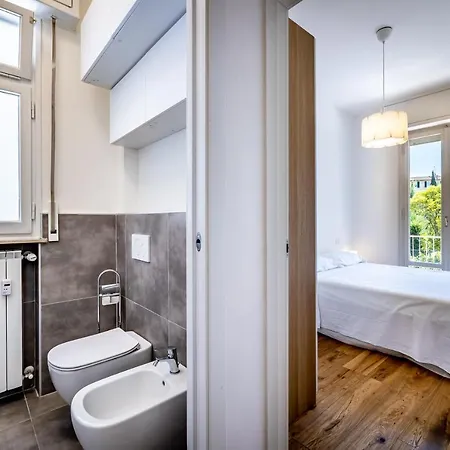 Yid Buonvicini Design In Out Of Ztl Apartament *