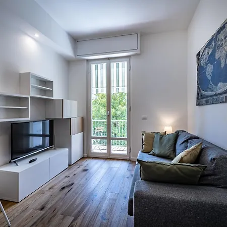 Yid Buonvicini Design In Out Of Ztl Apartament Florencja