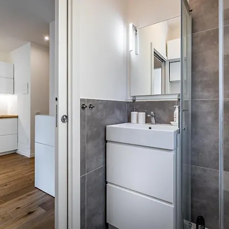 Yid Buonvicini Design In Out Of Ztl Apartament Florencja